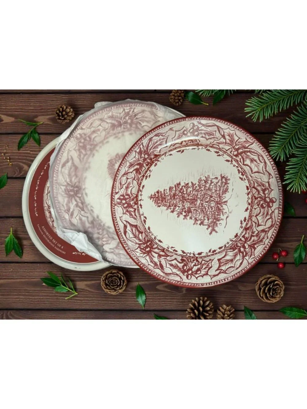 Holiday Tin Plates Set Of 4 Red & White Christmas Tree Design Tableware
